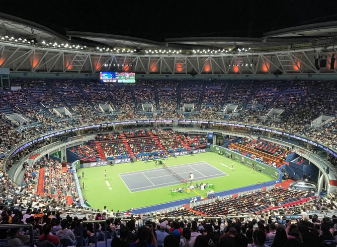 上海勞力士大師賽旗忠網(wǎng)球中心