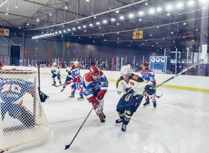 世警會(huì)冰球館